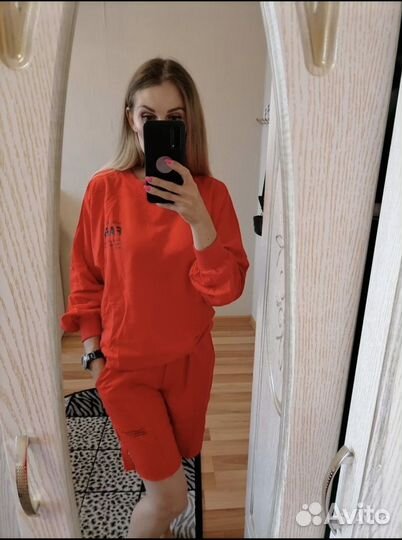 Костюм спортивный