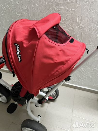 Детский велосипед трехколесный с ручкой