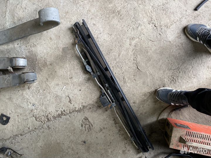 Ауди А6 С5 электро шторка заднего стекла