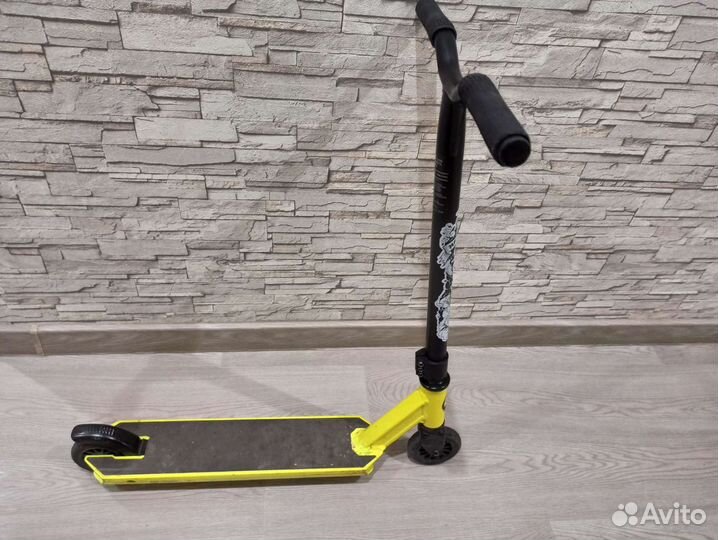 Трюковой самокат