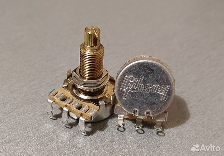 Потенциометр Gibson 300k оригинальный