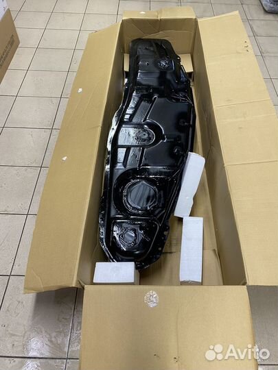 Топливный бак Mitsubishi Pajero 1700A404