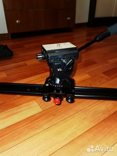 Видеоголова штативная Yunteng Tripod Head 950