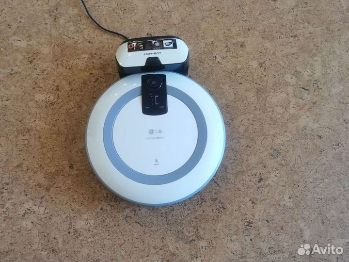 Робот пылесос LG HOM-BOT