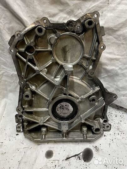 Mercedes Benz R-class передняя крышка двигателя