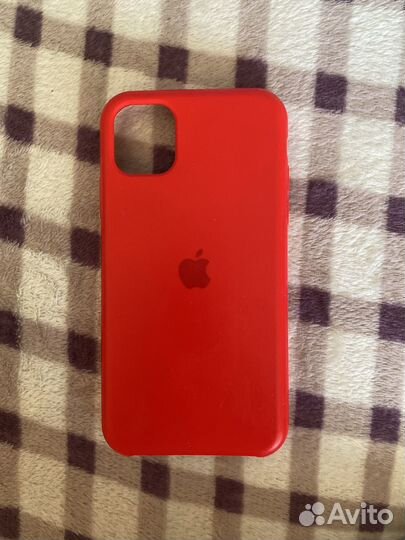 Чехол на iPhone 11