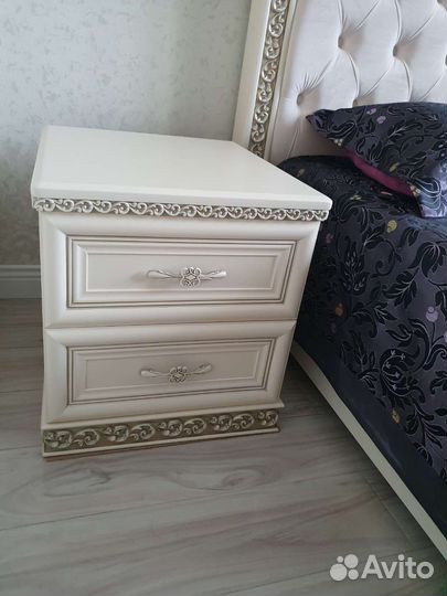 Спальный гарнитур