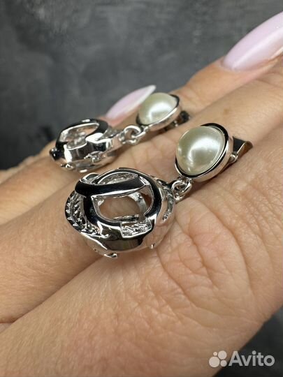 Серьги Шанель