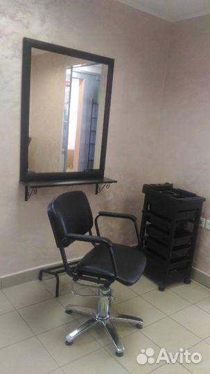 Аренда парикмахерского кресла и кушетку для космет