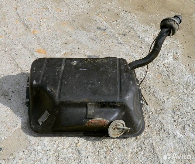 Бак топливный Audi 80 B3