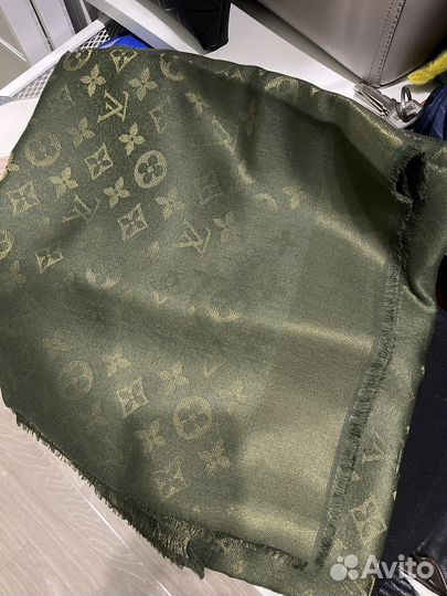 Шаль/платок в стиле бренда