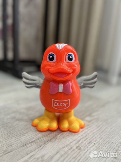 Танцующая игрушка