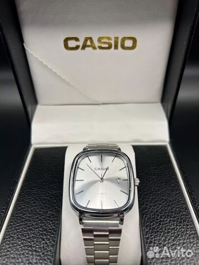 Часы casio квадратные