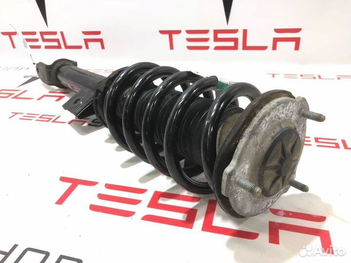 Стойка амортизатора правая Tesla Model Y 2021