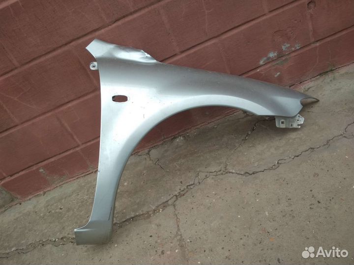 Крыло переднее правое мазда 6 GG
