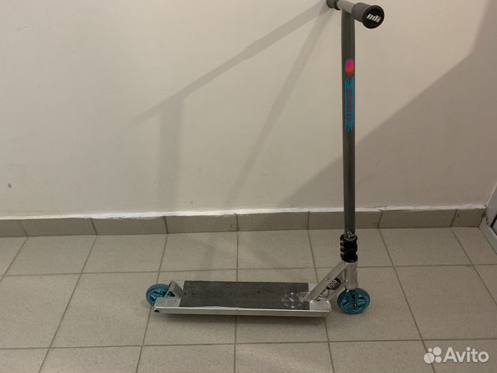 Дека и колеса для трюкового самоката