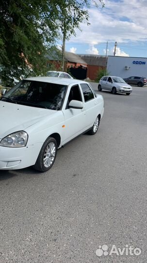 LADA priora универсал 2010 год