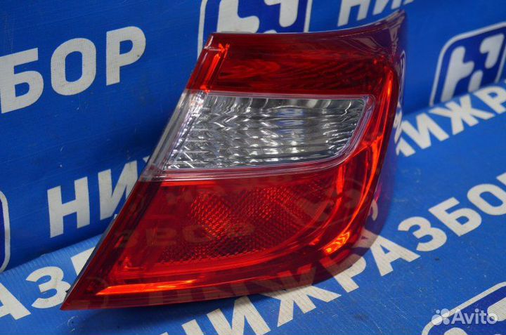 Фонарь наружный задний правый Toyota Camry V50