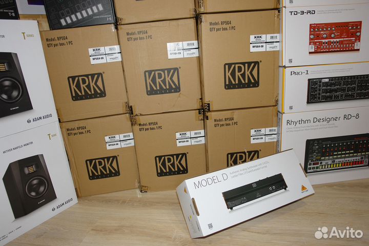 Behringer Model D аналоговый синт. Новый в Наличии