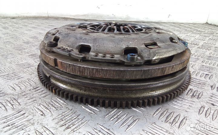 Маховик демпферный дизельный nissan X-trail T31 20