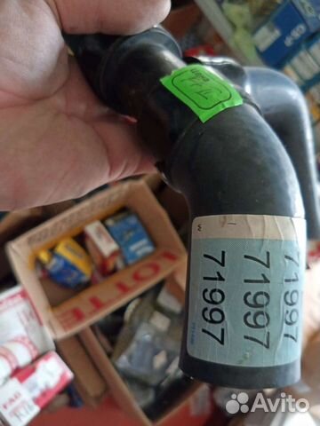 Патрубок радиатора нижний Ford Focus 1 USA, 2.0 AT