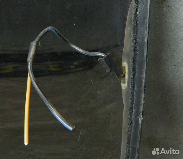 Стекло заднеее Mazda 626 GE