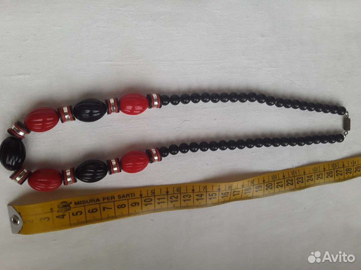 Бусы и ожерелья