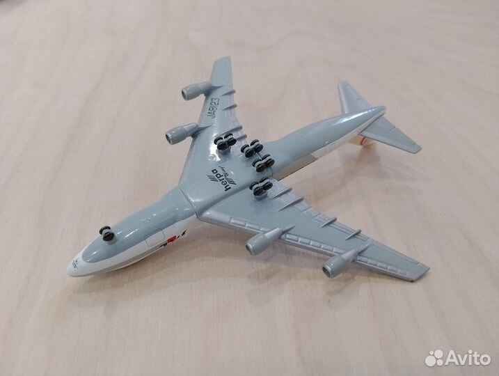 Самолёт в коробке. Boeing 747-200F 