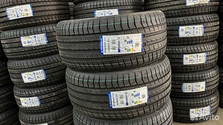 Triangle EffeXSport TH202 245/40 R18