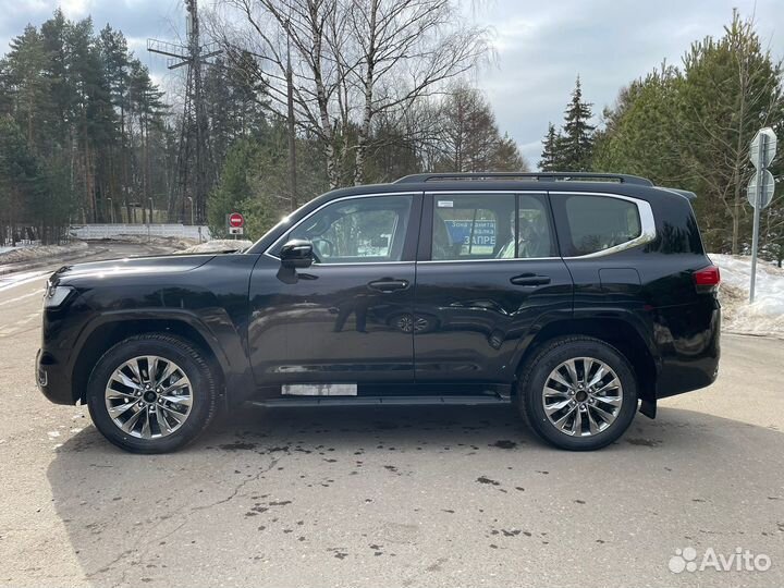 Toyota Land Cruiser 3.5 AT, 2023, 25 км