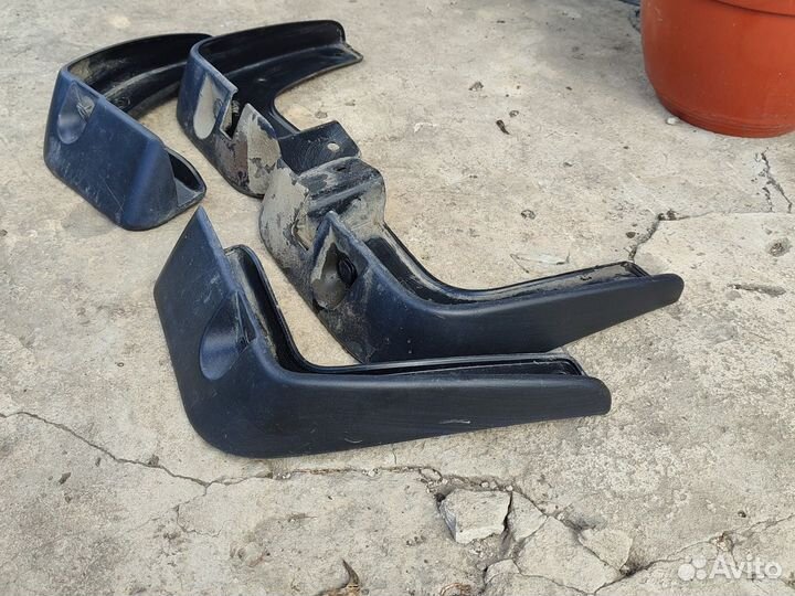 Брызговики на kia rio 4