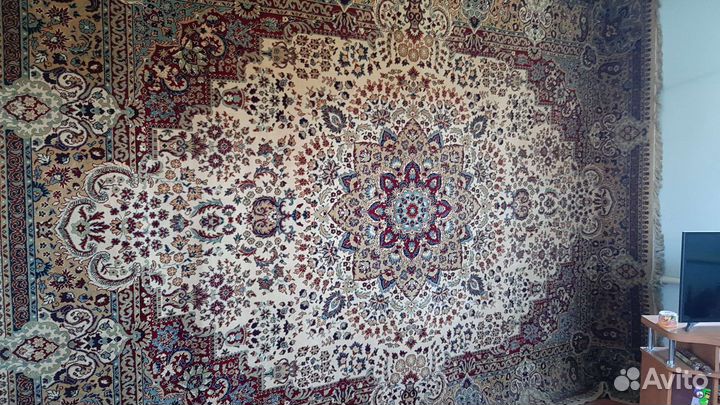 Продаю ковер