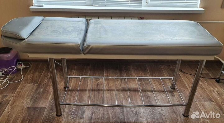 Массажный стол