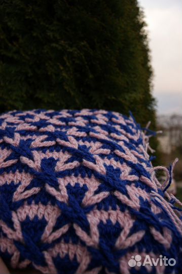 Подушка вязаная