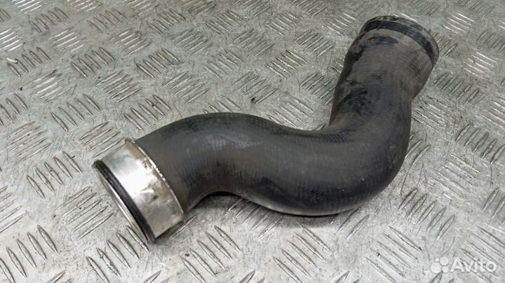 Патрубок интеркулера Volkswagen Passat Cc