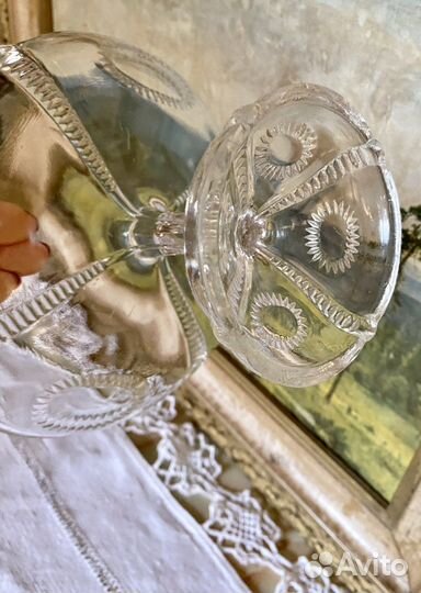 Ваза на ножке «с глазками» редкость