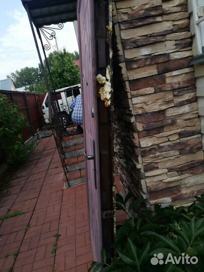 Дверь входная металлическая бу