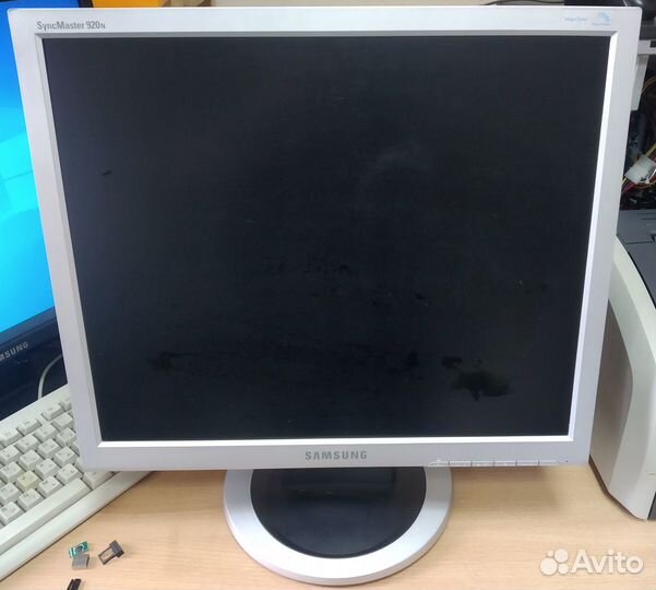 Мониторы LG W2042S и Samsung 920N