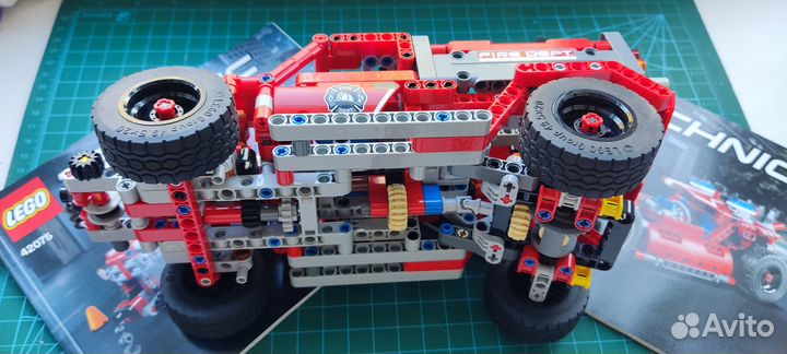 Lego Technic 42075 (Служба быстрого реагирования)