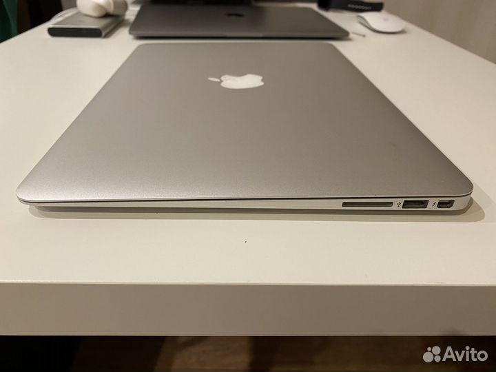 Apple MacBook air 13 early 2015 8гб 128ssd