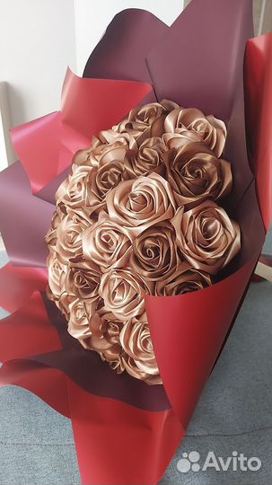 Букет атласных роз