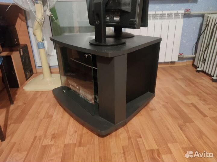 Тумба под телевизор