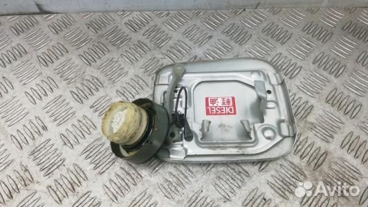 Лючок бака toyota RAV 4 ZCA2 (6AR10IC01)