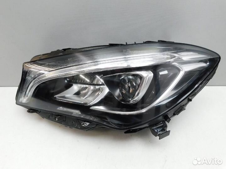 Фара левая Mercedes-Benz CLA-Class