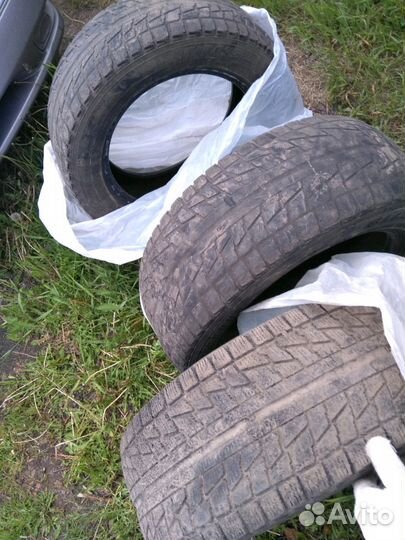 Bridgestone Blizzak DM-V1 225/55 R16