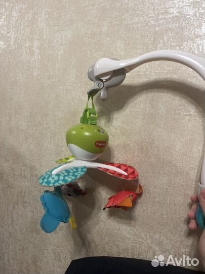 Детский мобиль в кроватку музыкальный