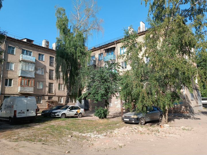 2-к. квартира, 42 м², 1/4 эт.