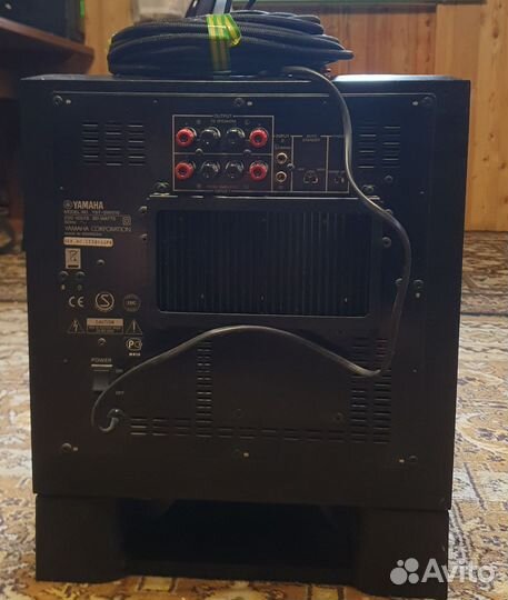 Сабуфер yamaha YST-SW515