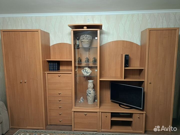 Стенка в гостиную