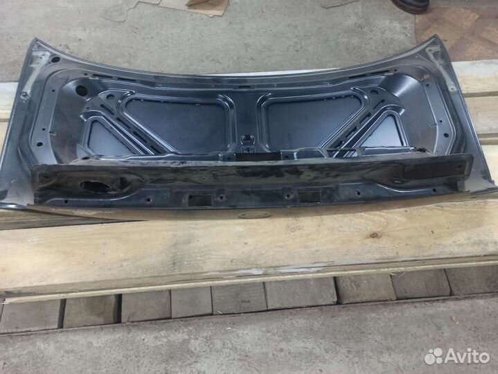 Крышка багажника е38